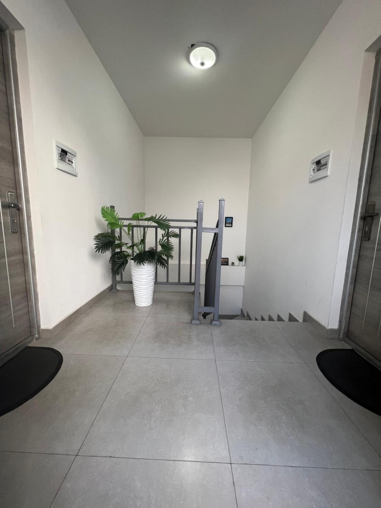 Apartamento Cool Blue Interior Self Check In Ereván Exterior foto